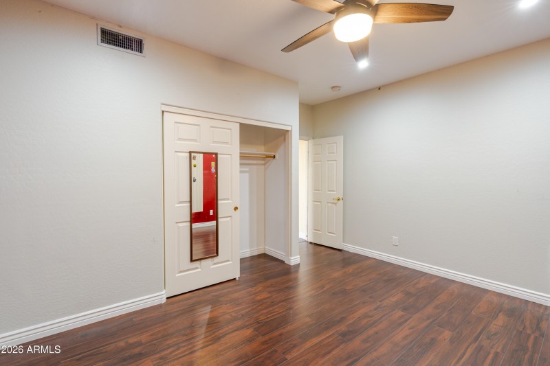 Upstairs Bedroom (A) Neutral Paint
