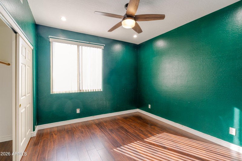 Upstairs Bedrrom (B)