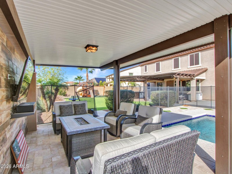 13-Pool-&-Pavillion-(3)