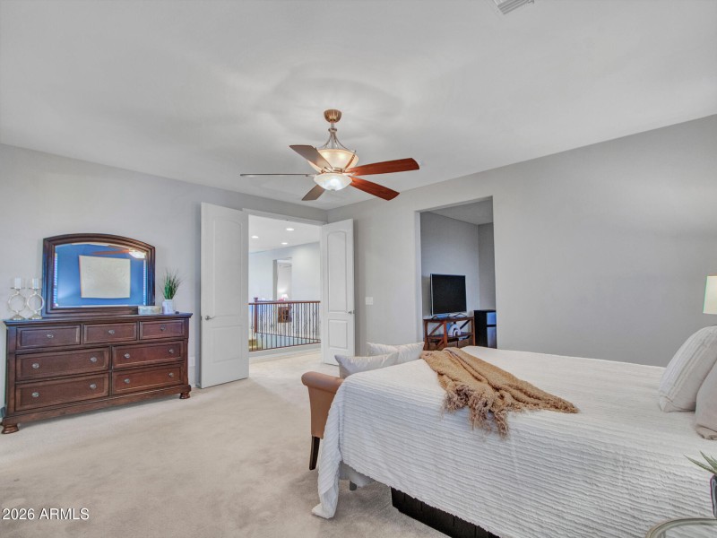 16-Primary-bedroom-&-Sitting-room-(3)