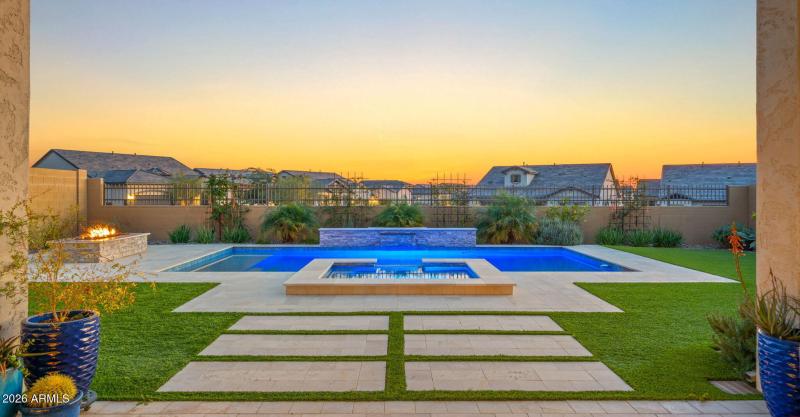 52-web-or-mls-TWILIGHT5