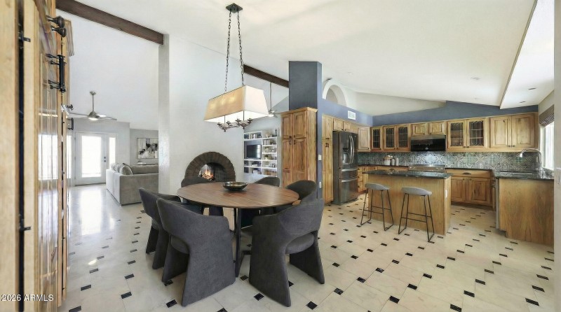 Modern Staging Kitchen