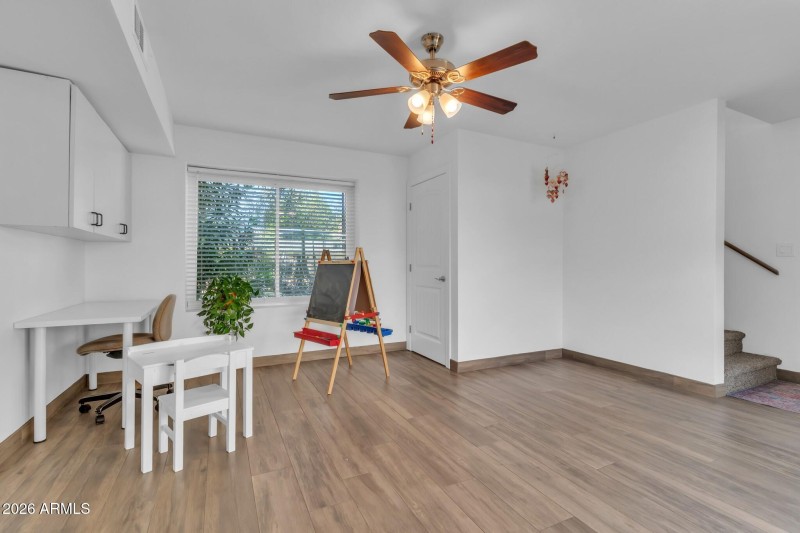 2517 W Lompoc Ave (29)