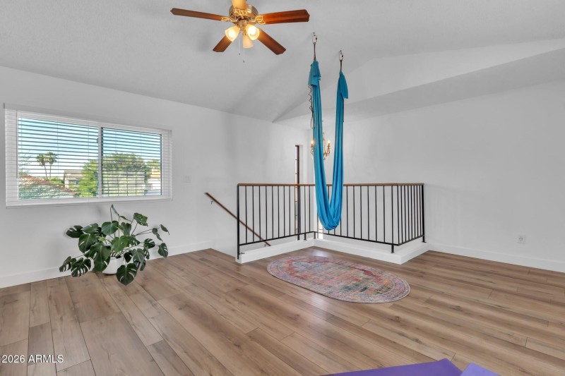 2517 W Lompoc Ave (32)