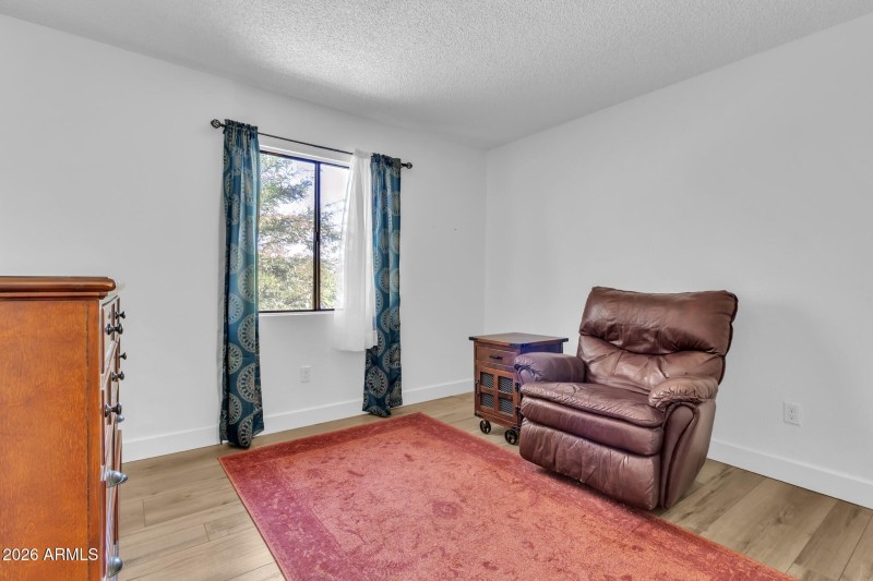 2517 W Lompoc Ave (52)