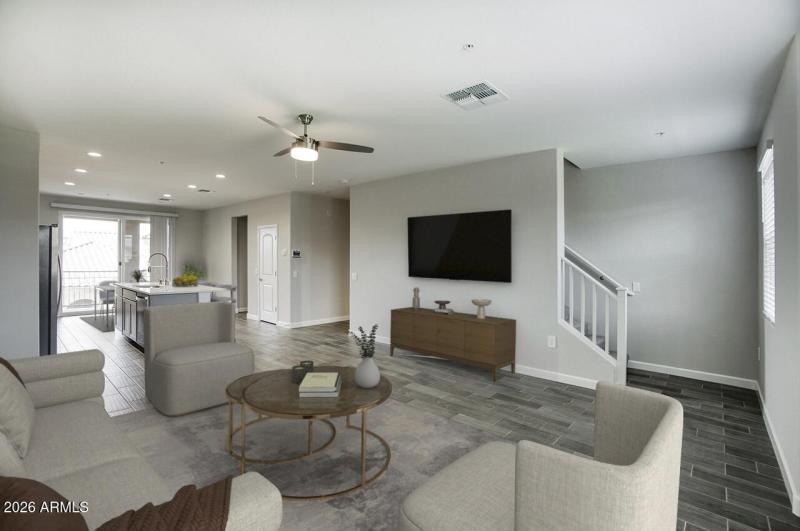 1255 N ARIZONA AVE 1298