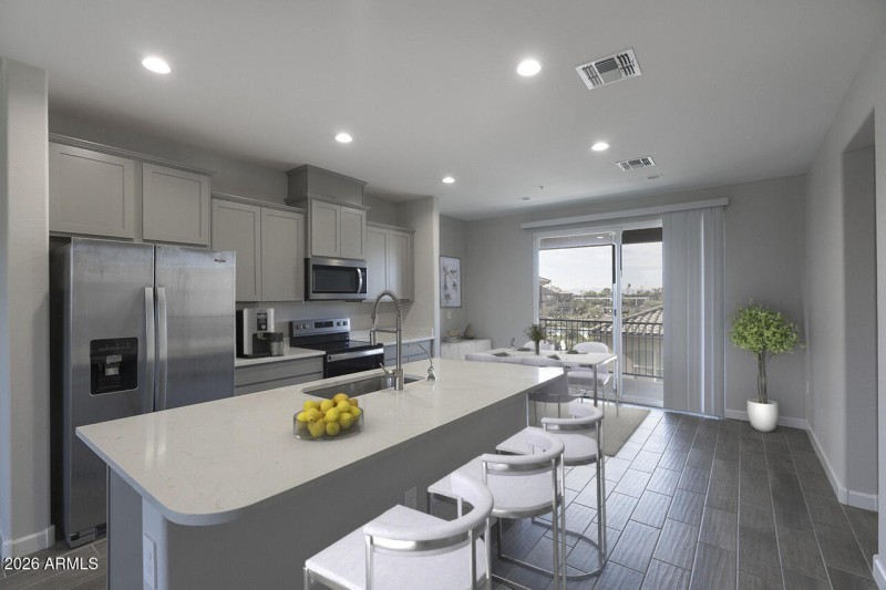 1255 N ARIZONA AVE 1298