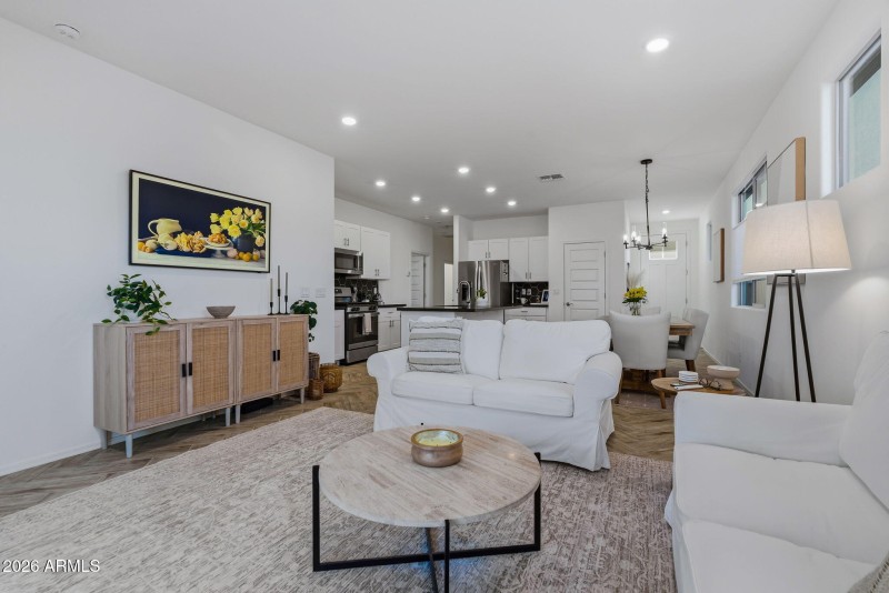 9-web-or-mls-13184 N 146th Ln---27