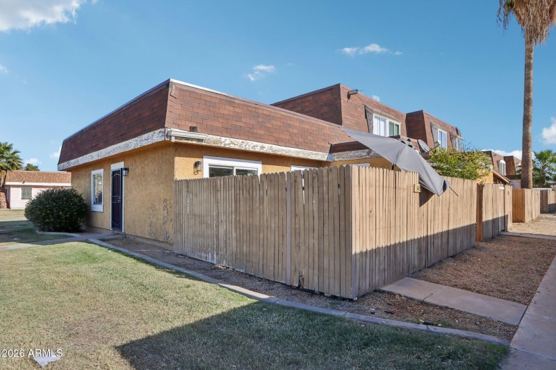 4-web-or-mls-W El Caminito Dr 26-S1601-0