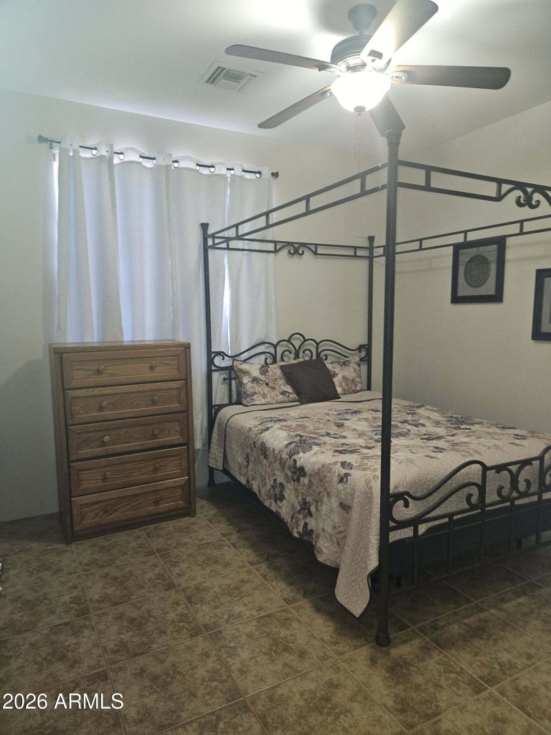 House Guest Bedroom2