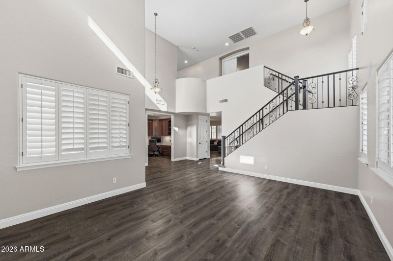 005__554 E Benrich Dr