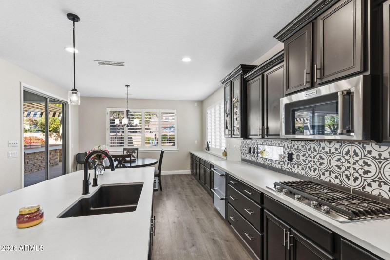 014__554 E Benrich Dr