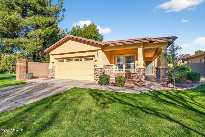 2-web-or-mls-03-E Washington Ct