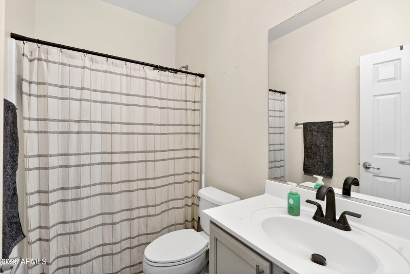 38-web-or-mls-37-E Washington Ct