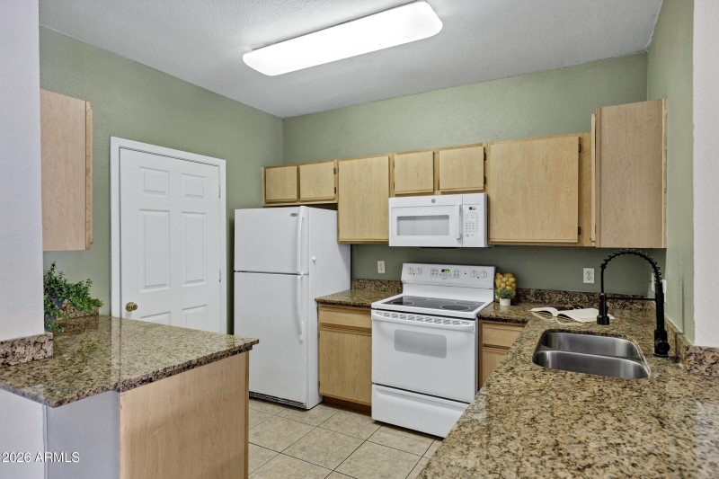 5345 E Van Buren St #221-9