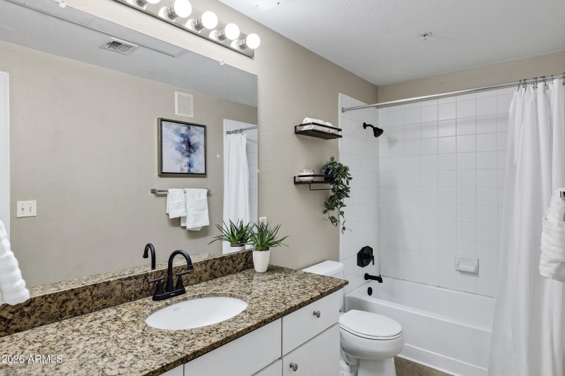 5345 E Van Buren St #221-15