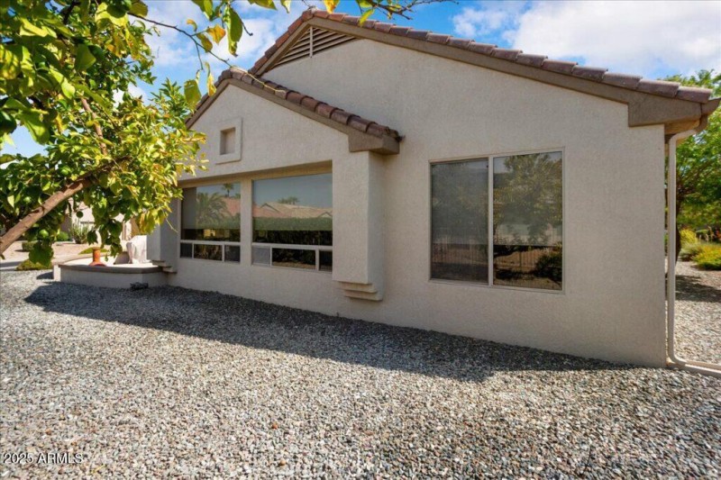 37-15504-W-Coral-Pointe-Dr-1024x682