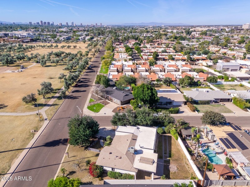 3002 E Glenrosa Ave, 01-15 - 26