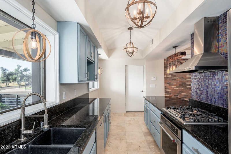 3002 E Glenrosa Ave, 01-15 - 08