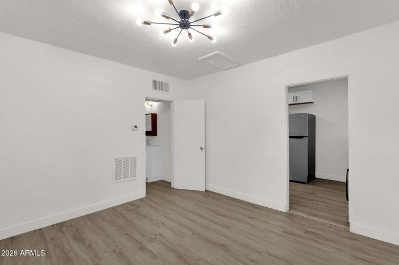 9-web-or-mls-2334-w-morten-ave