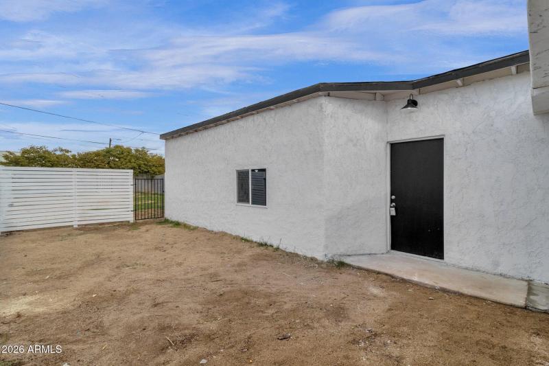 41-web-or-mls-2334-w-morten-ave