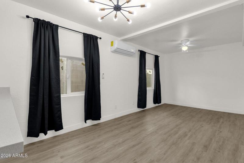 45-web-or-mls-2334-w-morten-ave