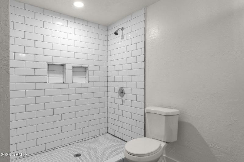 35-web-or-mls-2334-w-morten-ave