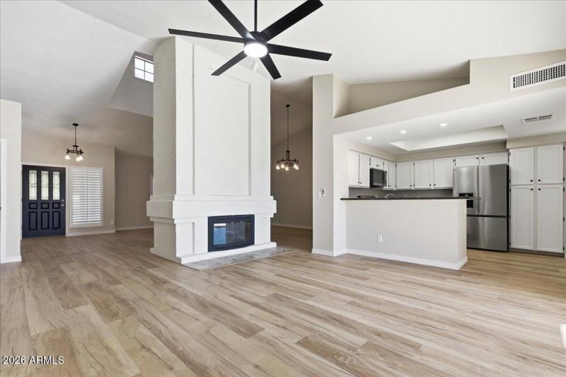 Bonus Area Overlooking Kit & Greatroom