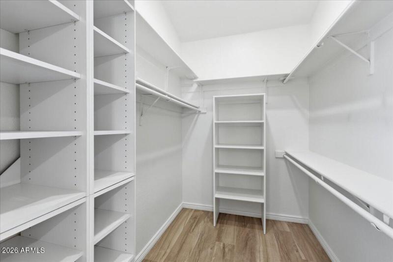 Sellers Suite Closet