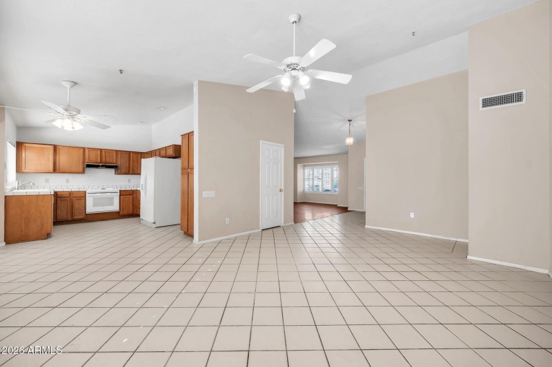 9007 E Voltaire Dr-6