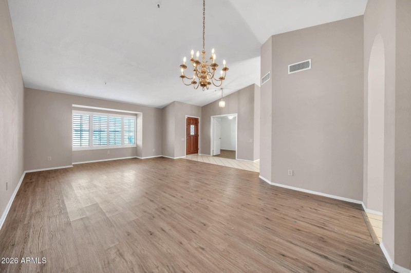 9007 E Voltaire Dr-10