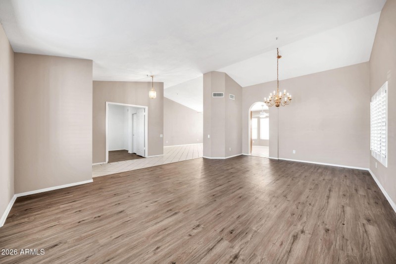 9007 E Voltaire Dr-12