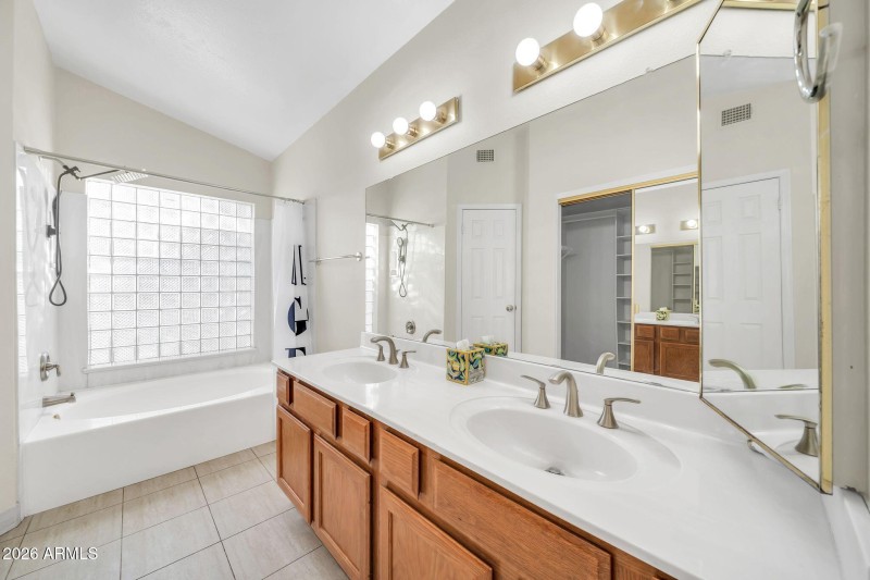 9007 E Voltaire Dr-22