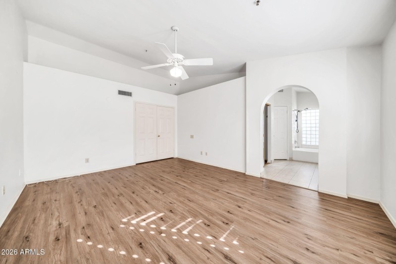 9007 E Voltaire Dr-23