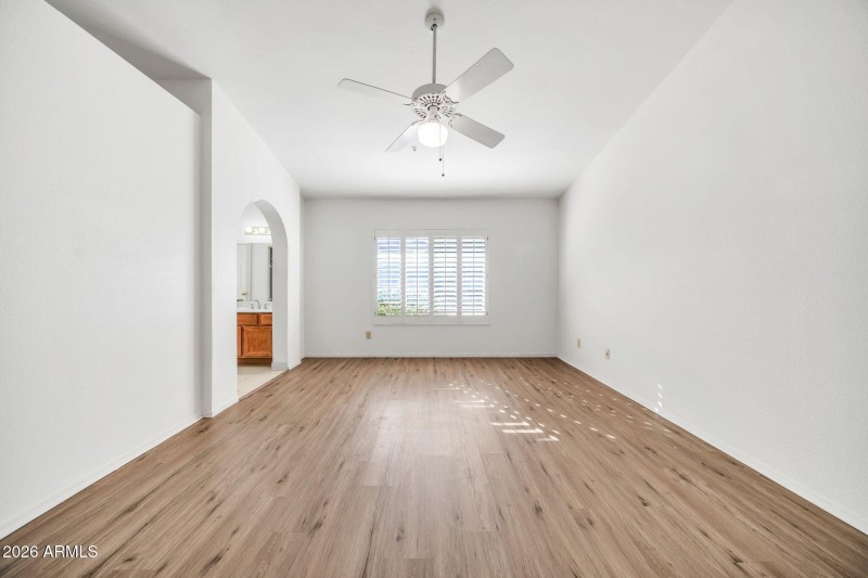 9007 E Voltaire Dr-24