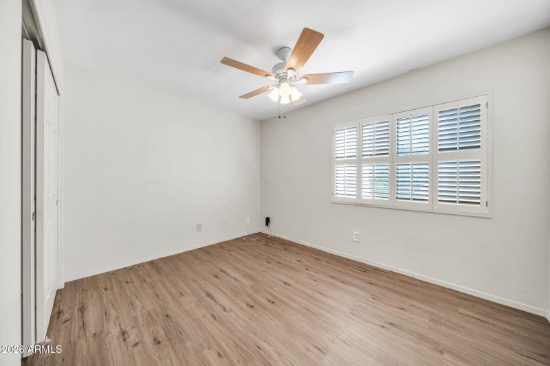 9007 E Voltaire Dr-30