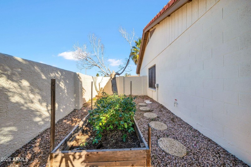 9007 E Voltaire Dr-41