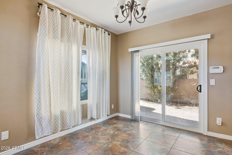 8-web-or-mls-1417-n-dana-st