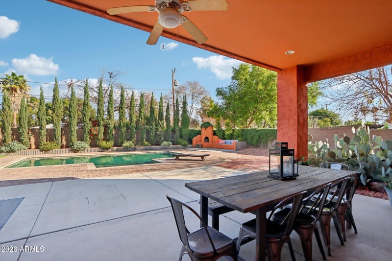 33-web-or-mls-N 15th Ave-S0701-033