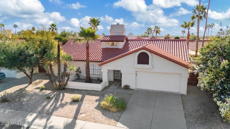 Look @ That Long Driveway