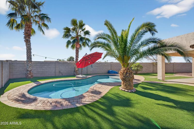 Private Pool with Umbrella and Solar Cov