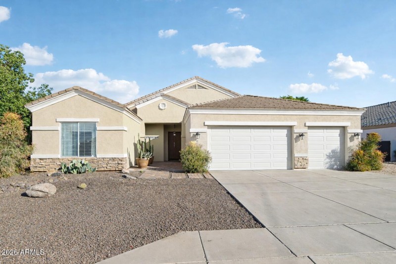 AI - House in neutral colors