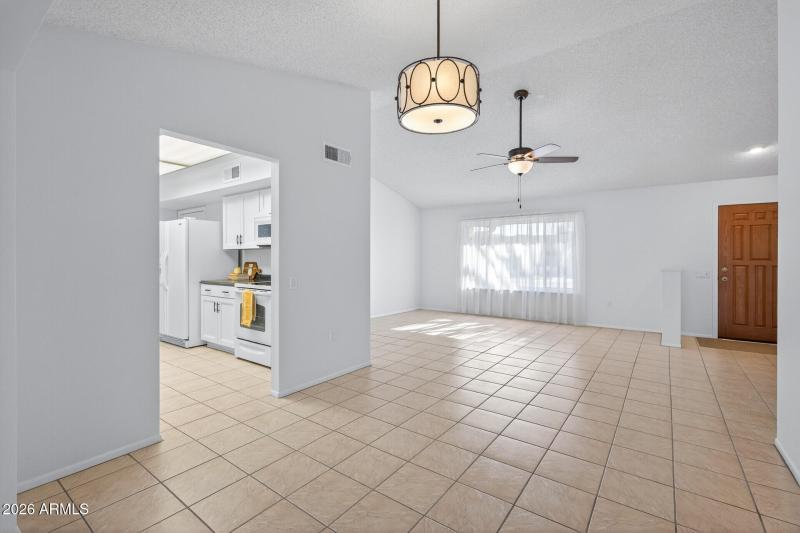 18_19614_N_Stardust_Blvd18_mls