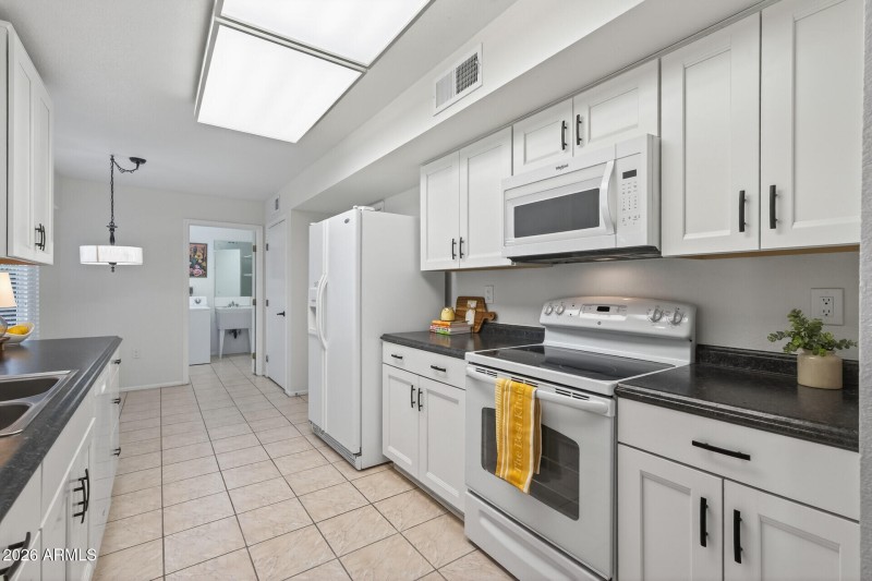 20_19614_N_Stardust_Blvd20_mls