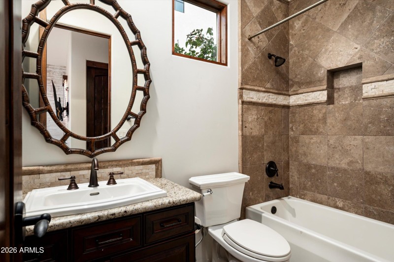 Casita bathroom