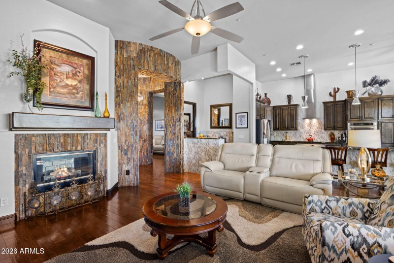 42105 N GOLF CREST Road