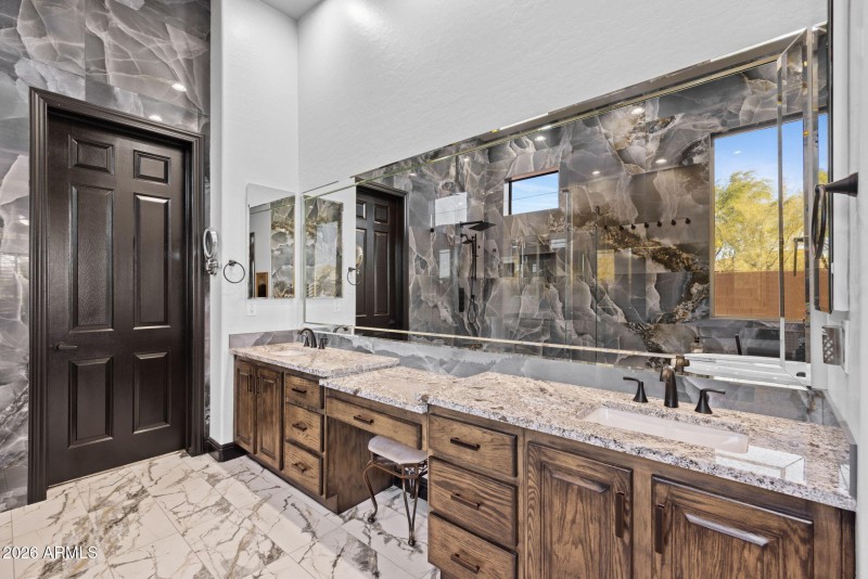 42105 N GOLF CREST Road