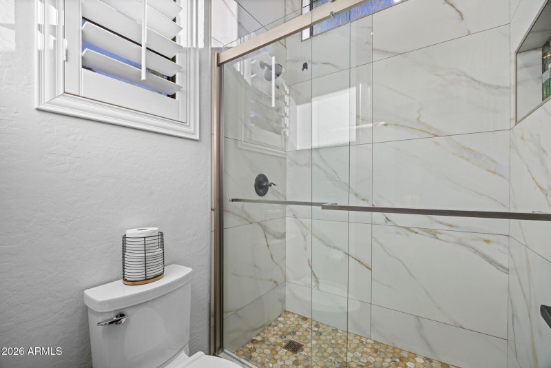 42105 N GOLF CREST Road