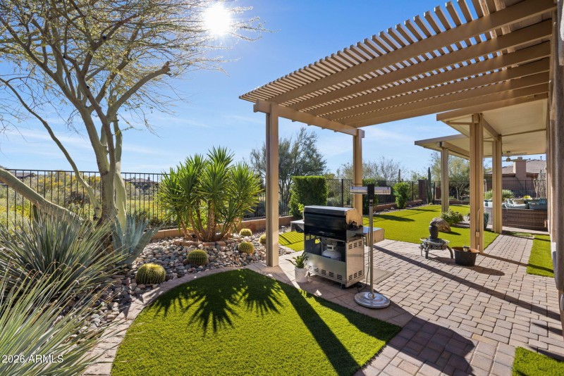 42105 N GOLF CREST Road