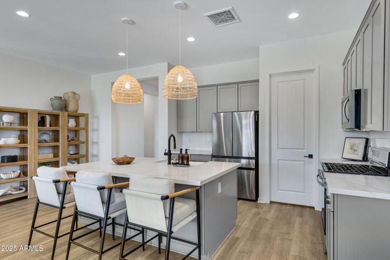 10051 E Talon Ave-11